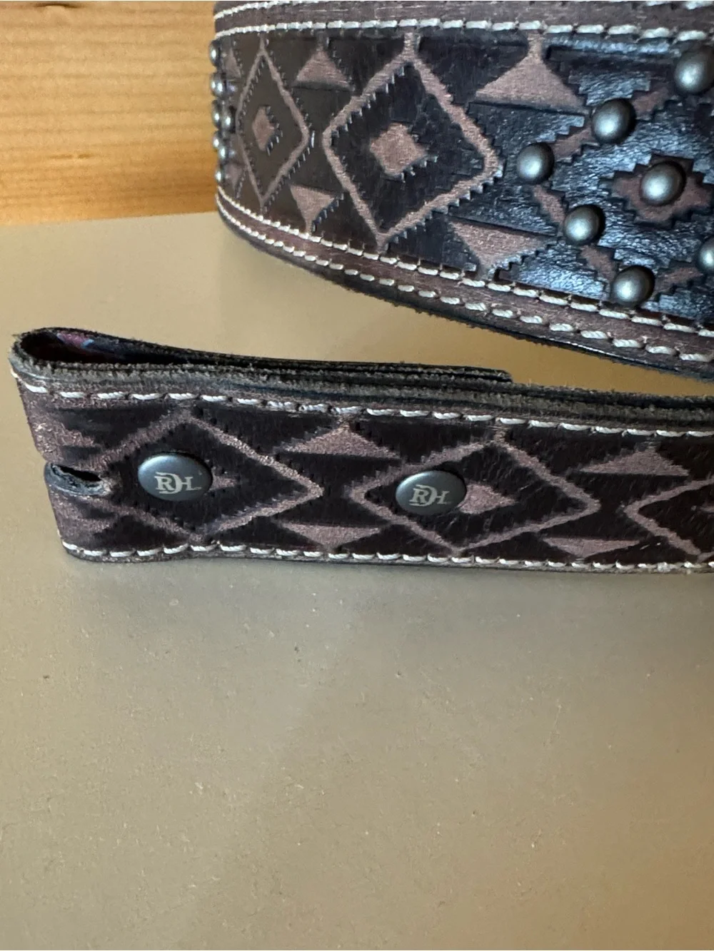 Red Dirt Hat brown tooled leather belt with old silver metal studs Size 32